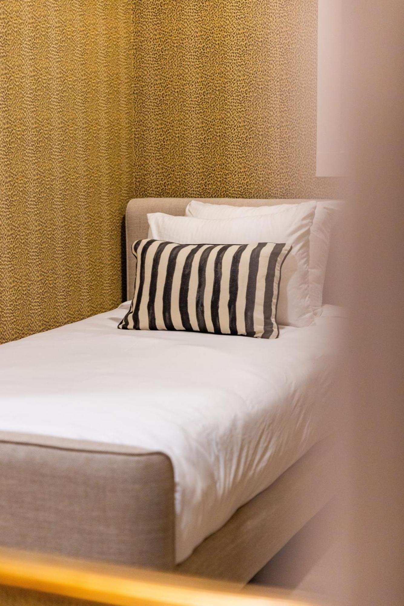 Hotel Zindel Сан-Диего Экстерьер фото